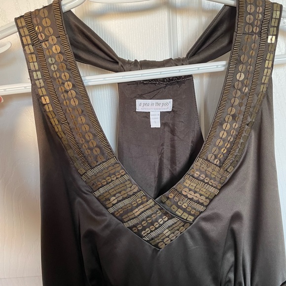 A Pea In The Pod Maternity Dress (Size large) - Picture 3 of 5